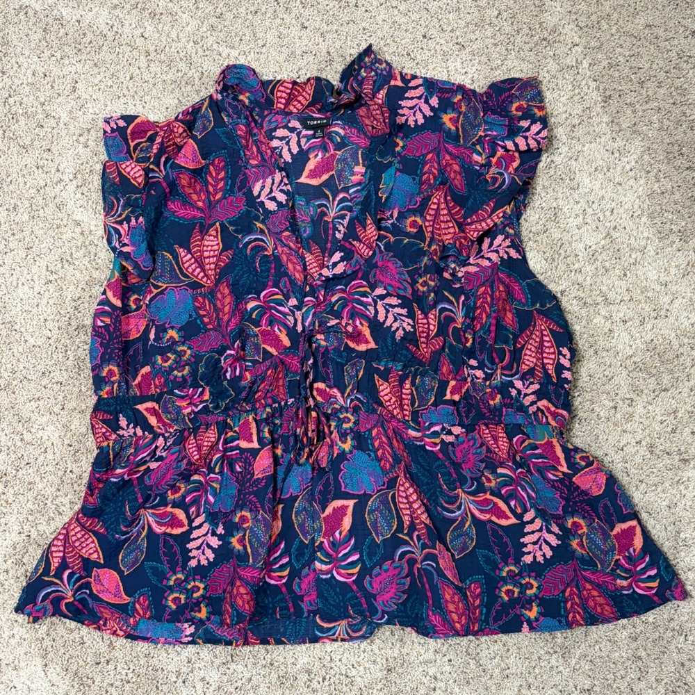 Torrid Tropical Leaf Print Ruffle Peplum Top Navy‎ Pink 4X Plus Size Blouse - Picture 3 of 8